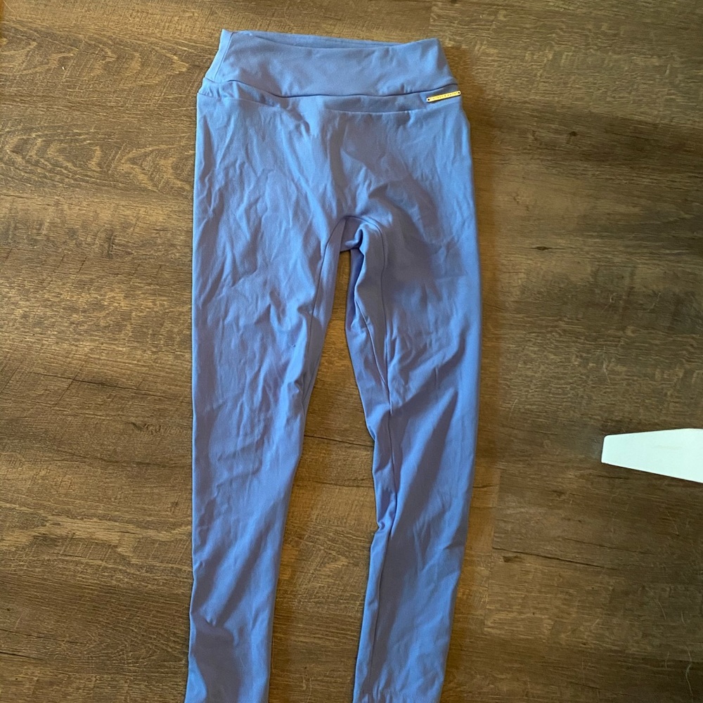 Whitney Simmons - gymshark leggings